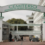 Coroas de Flores Cemitério Irmandade Arcanjo São Miguel e Almas
