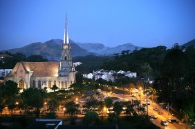 coroa-de-flores-petropolis