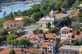 coroa-de-flores-santana-de-parnaiba