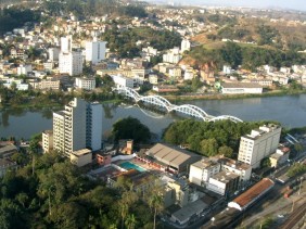 coroa-de-flores-barra-mansa