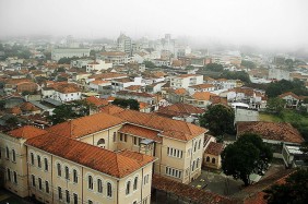 coroa-de-flores-guaratingueta