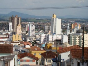 coroa-de-flores-pouso-alegre