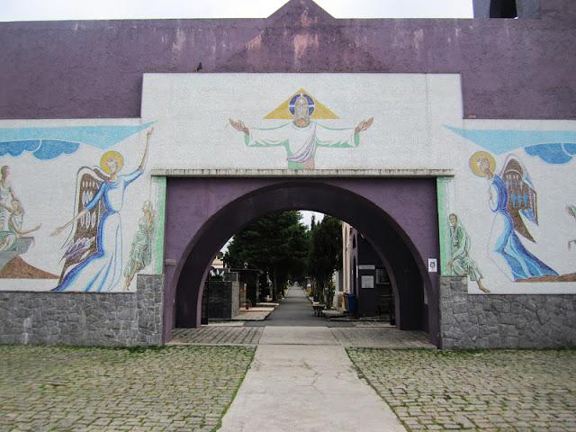 Coroas de Flores Cemitério Municipal São Francisco de Paula - Entrega ...