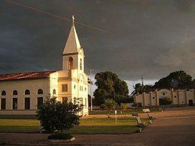 Coroa de Flores Cemitério Municipal de Baião – PA