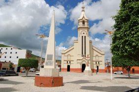 Coroa de Flores Cemitério Municipal  Itapagé – CE