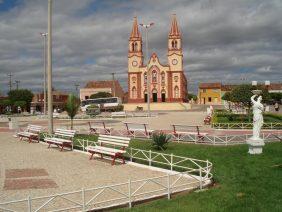 Coroa de Flores Cemitério Municipal Lavras da Mangabeira – CE