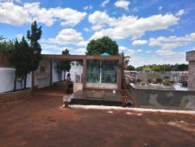 Coroa de Flores Cemitério Municipal Água Comprida – MG