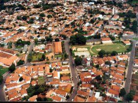 Coroa de Flores Cemitério Municipal de Brotas – SP