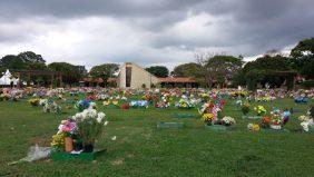 Coroa de Flores Cemitério Parque das Paineiras – Tremembé – SP