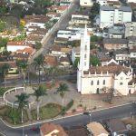 Coroa de Flores Cemitério de Córrego da Prata – RJ