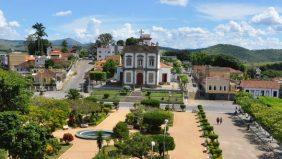 Coroa de Flores Cemitério Municipal de Carmo – RJ