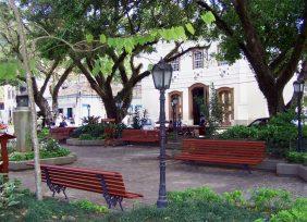 Coroa de Flores Cemitério Municipal de Duas Barras – RJ