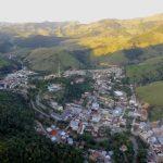 Coroa de Flores Cemitério Municipal de Sumidouro – RJ