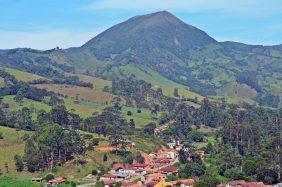 Coroa de Flores Cemitério Municipal de Alagoa – MG