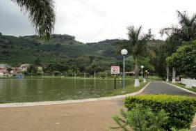 Coroa de Flores Cemitério Municipal de Albertina – MG