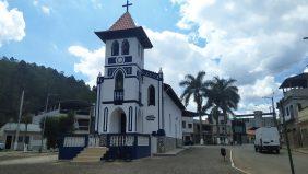 Coroa de Flores Cemitério Municipal de Alvinópolis – MG