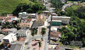 Coroa de Flores Cemitério Municipal de Cipotânea – MG