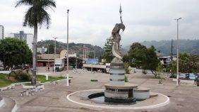 Coroa de Flores Cemitério Municipal Senhor do Bonfim – MG