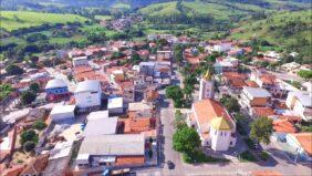 Coroa de Flores Cemitério Municipal de Crucilândia – MG