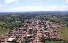 Coroa de Flores Cemitério Municipal de Douradoquara – MG