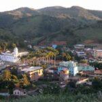 Coroa de Flores Cemitério Municipal de Entre Folhas – MG