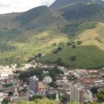 Coroa de Flores Cemitério Municipal de Faria Lemos – MG