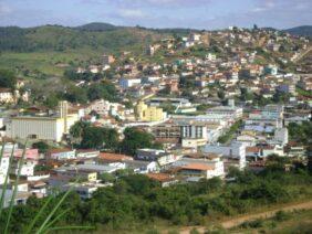 Coroa de Flores Cemitério Municipal de Guanhães – MG