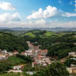 Coroa de Flores Cemitério Municipal de Guiricema – MG