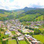 Coroa de Flores Cemitério Municipal de Itamarati de Minas – MG