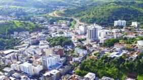 Coroa de Flores Cemitério Municipal de Piraúba – MG