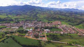 Coroa de Flores Cemitério Municipal de Virgínia – MG