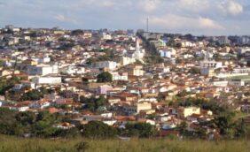 Coroa de Flores Cemitério Municipal de São Gotardo – MG