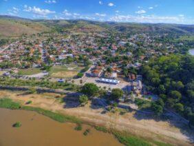 Coroa de Flores Cemitério Municipal de Tumiritinga – MG