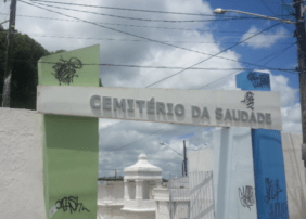 Coroa de Flores Cemitério da Saudade – Jaboatão dos Guararapes – PE