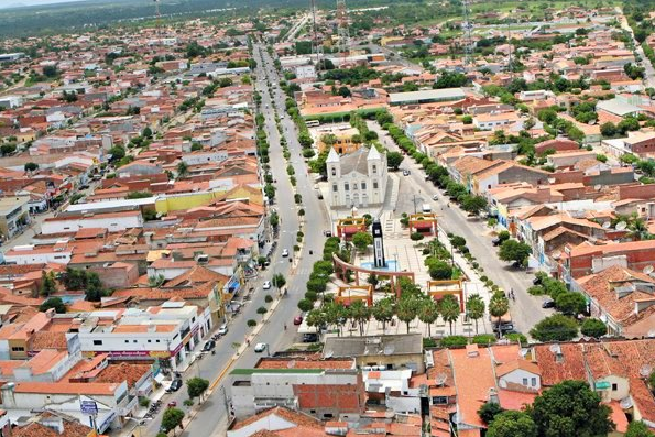 Coroa de Flores Cemitério Municipal de Nova Russas – CE