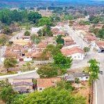 Coroa de Flores Cemitério Municipal de Araçaí – MG
