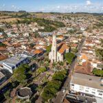 Coroa de Flores Cemitério Municipal de Cássia – MG