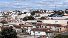 Coroa de Flores Cemitério Municipal de Cristais – MG