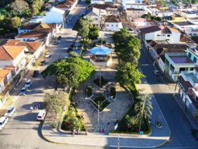 Coroa de Flores Cemitério Municipal de Cruzília – MG