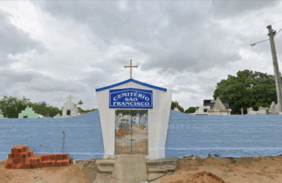 Coroa de Flores Cemitério Municipal de Estrela de Alagoas/AL