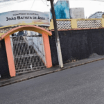Coroa de Flores Cemitério Municipal João Batista de Assis – Ibicaraí/BA