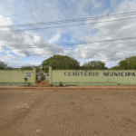 Coroa de Flores Cemitério Municipal de Iraquara – Iraquara/BA