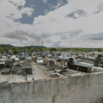 Coroa de Flores Cemitério Municipal de Itagimrim – Itagimrim/BA