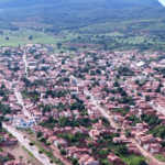 Coroa de Flores Cemitério Municipal de Iuiú – Iuiú/BA