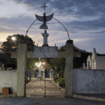 Coroa de Flores Cemitério Municipal São Pedro – Santa Brígida/BA