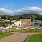 Coroa de Flores Cemitério Municipal de Água Clara – Água Clara/MS