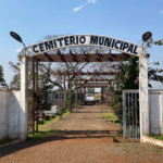 Coroa de Flores Cemitério Municipal de Aral Moreira – Aral Moreira/MS