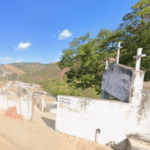 Coroa de Flores Cemitério Municipal de Resplendor – Resplendor/MG