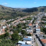 Coroa de Flores Cemitério Municipal de Santana do Garambéu – Santana do Garambéu/MG