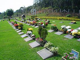 Coroa de Flores Cemitério Municipal Serra Negra – SP